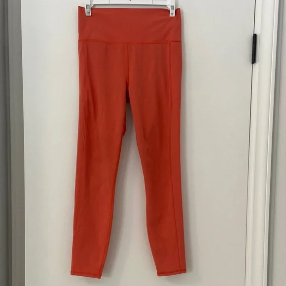 Vuori Studio Pocket Legging Grapefruit - Picture 3 of 14